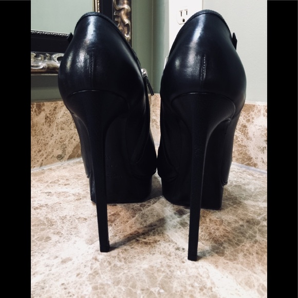 ❤️❤️ Saint Laurent Leather Ankle Boots❤️👍 - Picture 7 of 9